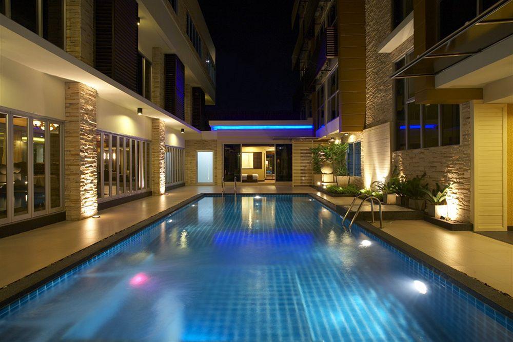 The Green Bells Bangkok Exterior photo