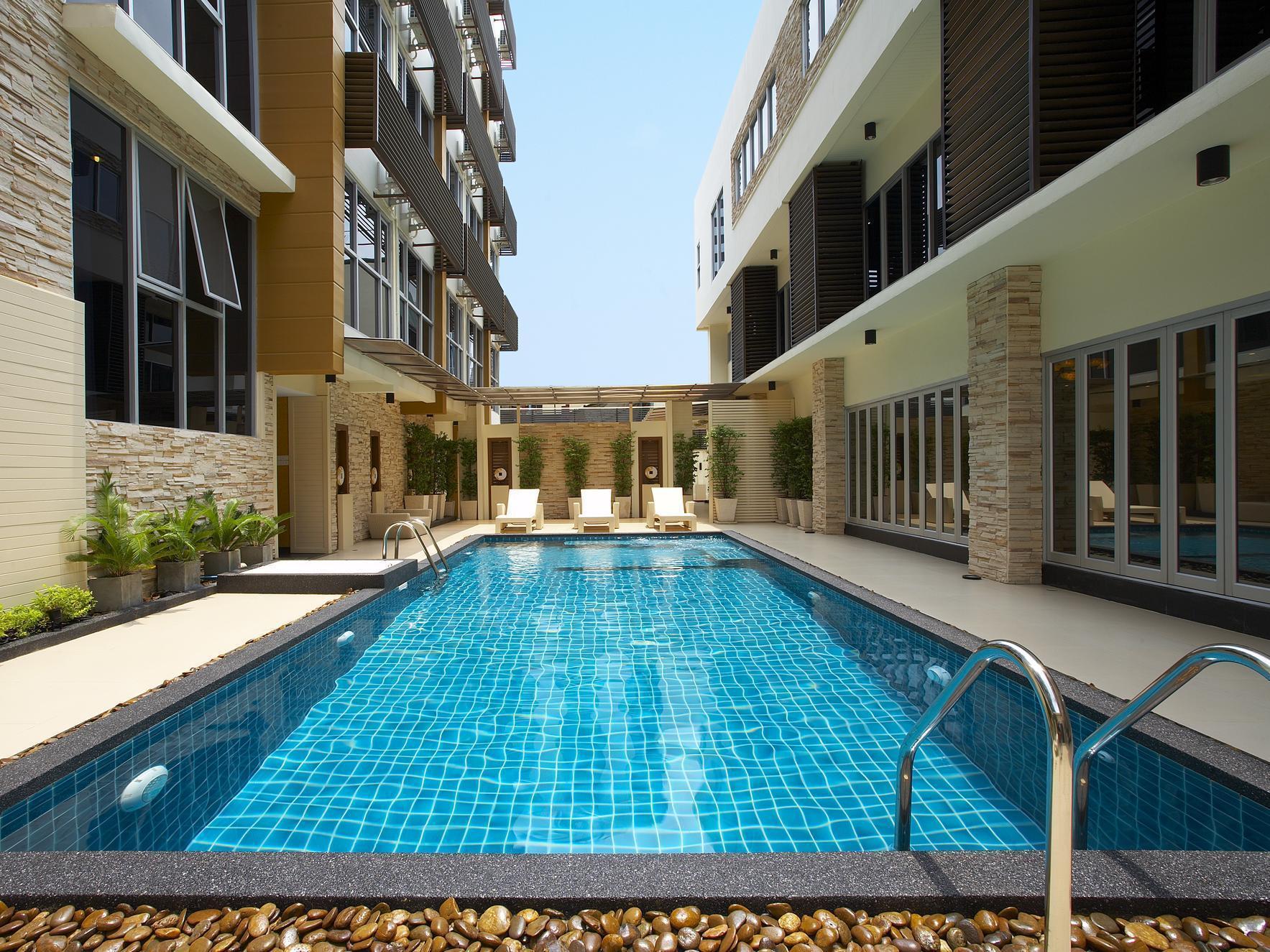 The Green Bells Bangkok Exterior photo