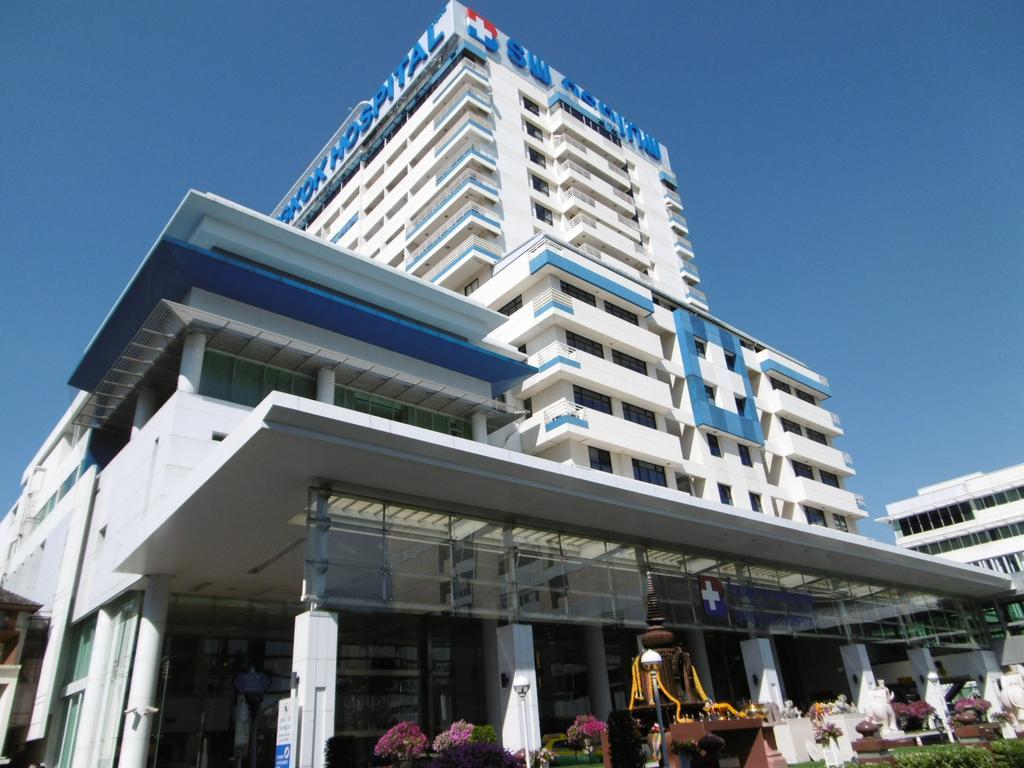 The Green Bells Bangkok Exterior photo